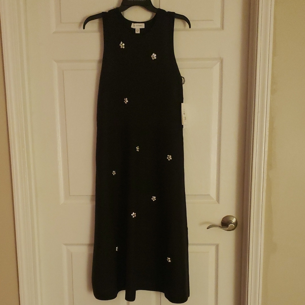 Chic Black Embellished Midi Dress